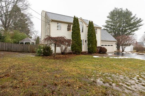 58 Mace Rd, Hampton, NH, 03842-2045 | Card Image