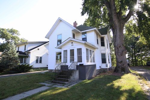 409 Portage Ave, Three Rivers, MI, 49093-1463 | Card Image