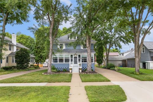 511 Harrison St, Black River Falls, WI, 54615-1212 | Card Image
