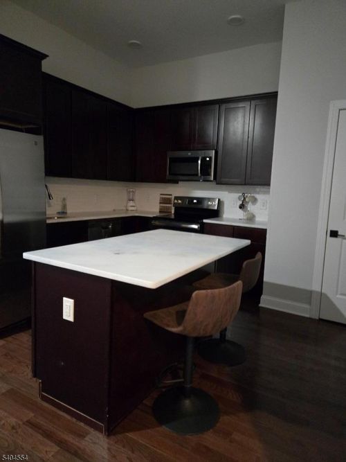 274 Lafayette St, Newark, NJ, 07105-2122 | Card Image