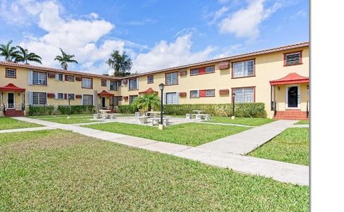 apt-22w-661 Sw 11th St, Miami, FL, 33129-1047 | Card Image