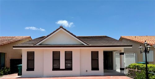 10351 Nw 127th St, Hialeah Gardens, FL, 33018-6011 | Card Image