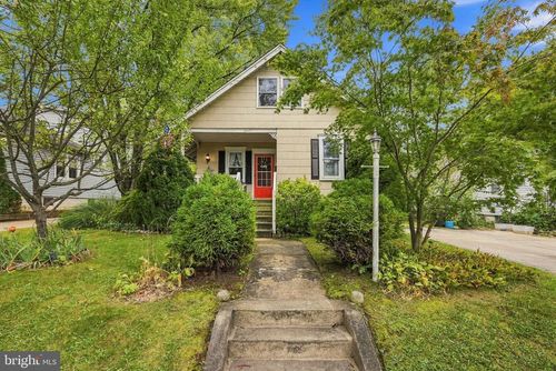 24 N Davis Ave, AUDUBON, NJ, 08106-1017 | Card Image