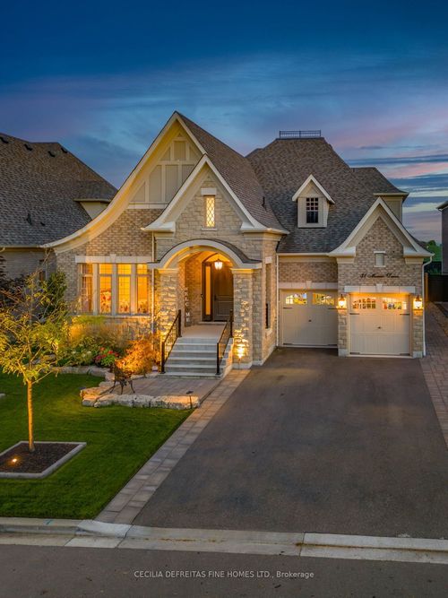 31 Munsie Dr, Nobleton, ON, L7B0N8 | Card Image