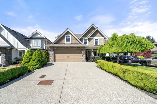 7161 198 St, Langley, BC, V2Y0C5 | Card Image