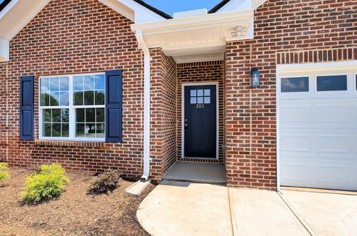 201 Glen Crest Dr, Moore, SC, 29369-9285 | Card Image
