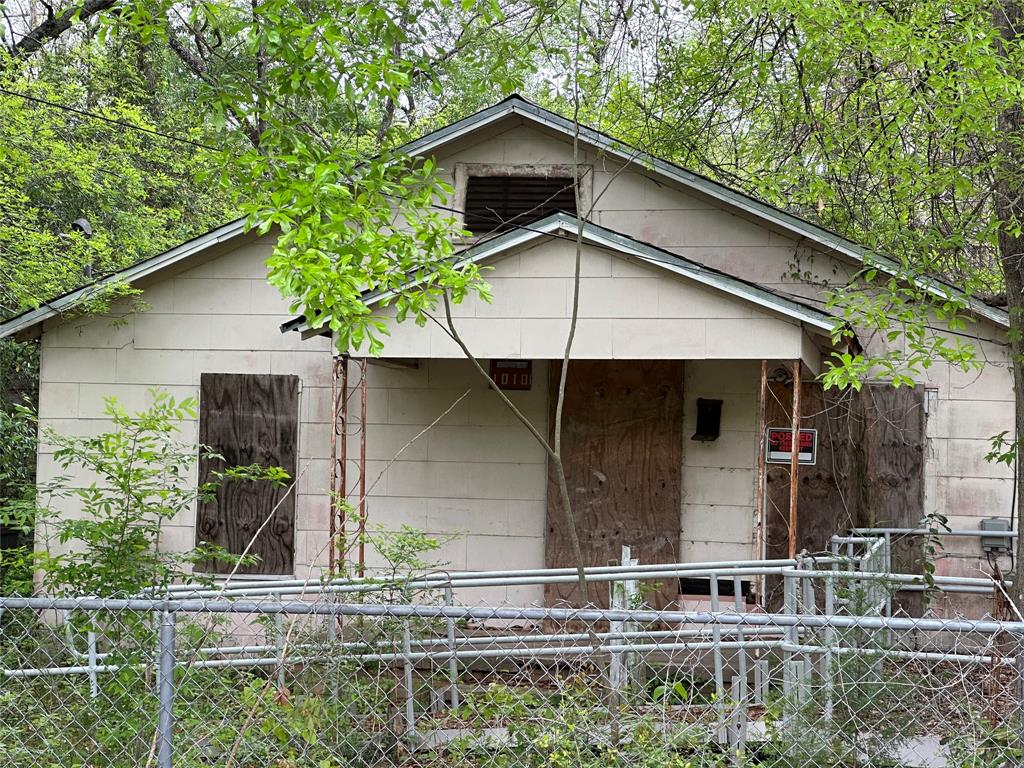 Rowe Ave, Lufkin, TX 75904