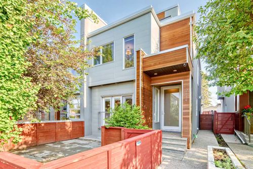 2414 31 Ave Sw, Calgary, AB, T2T1T8 | Card Image