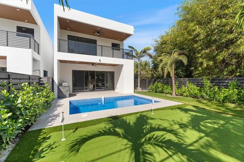 b-1122 Ne 10th Ave, Fort Lauderdale, FL, 33304-2115 | Card Image