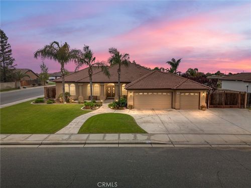 779 Pine Cone St, Shafter, CA, 93263-3162 | Card Image