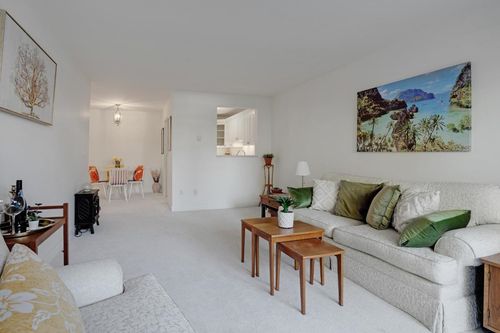 109-3875 W 4th Avenue, Vancouver, BC, V6R4H8 | Card Image