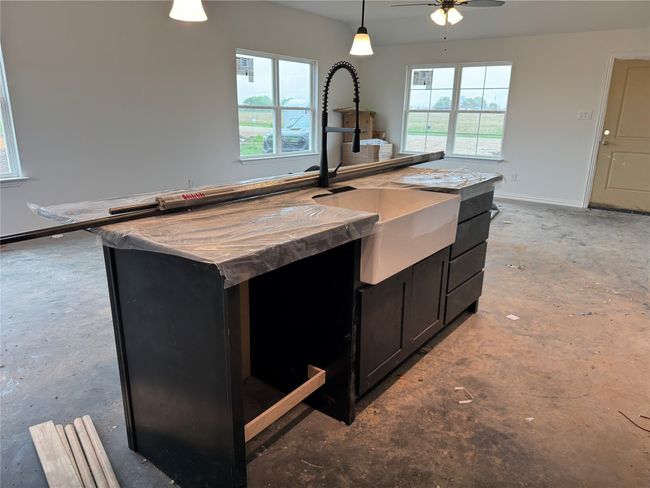 5617 High Plains Trl, House other with 3 bedrooms, 2 bathrooms and null parking in Joshua TX | Image 13