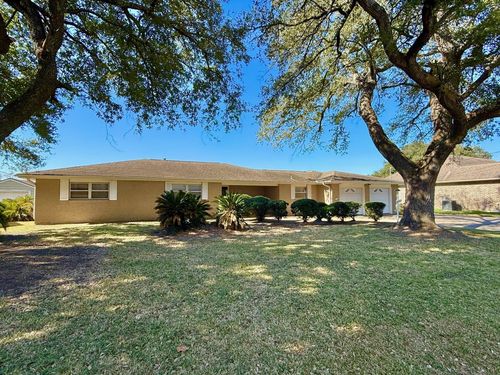 4825 Cleveland Avenue, Groves, TX, 77619 | Card Image