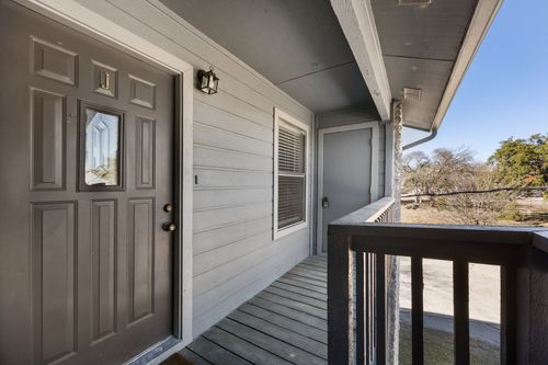 apt-j-3012 Whisper Oaks Ln, Georgetown, TX, 78628-4222 | Card Image