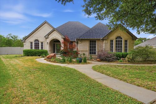 1616 Oak Creek Dr, Hurst, TX, 76054-3309 | Card Image