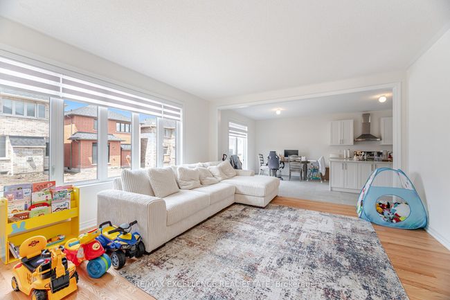 1409 Davis Loop N/A, House other with 4 bedrooms, 4 bathrooms and 4 parking in Innisfil ON | Image 8
