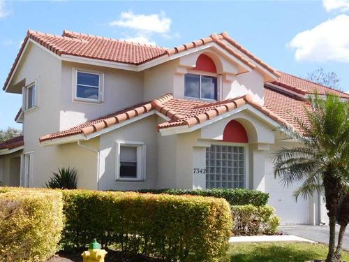 56-12-7342 Pinewalk Dr S, Margate, FL, 33063-8105 | Card Image