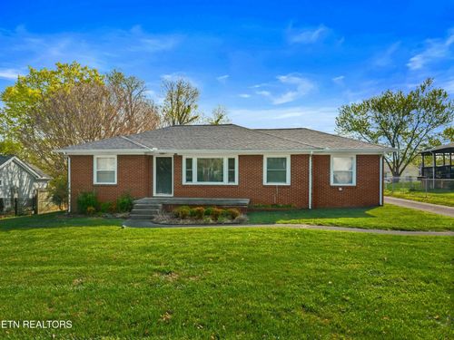 411 Ash St, Morristown, TN, 37813-5721 | Card Image