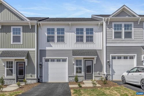 213 Sunbird Ln, WAYNESBORO, VA, 22980-3270 | Card Image