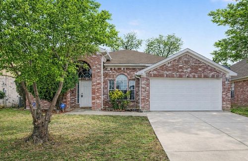 1104 Angel Fire Lane, Arlington, TX, 76001 | Card Image