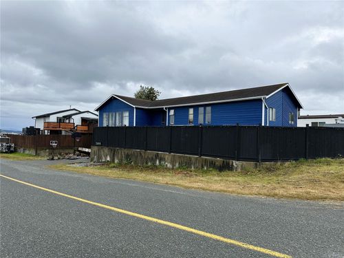 2000 Chelan Cres, Port Mcneill, BC, V0N2R0 | Card Image