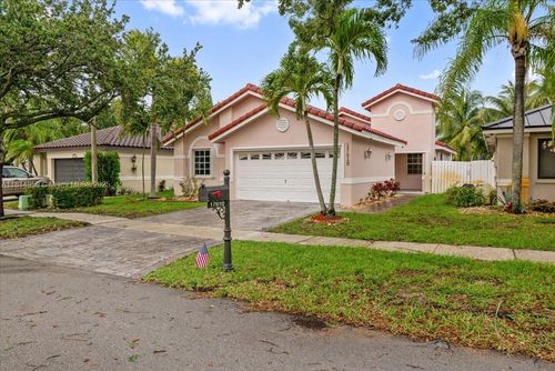 17610 Sw 4th Ct, Pembroke Pines, FL, 33029-4014 | Card Image