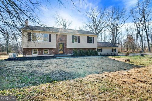 5400 Curley Hill Rd, PIPERSVILLE, PA, 18947-1121 | Card Image