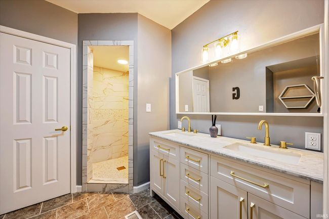 403 W Main St, House other with 3 bedrooms, 2 bathrooms and null parking in Worthington IN | Image 25