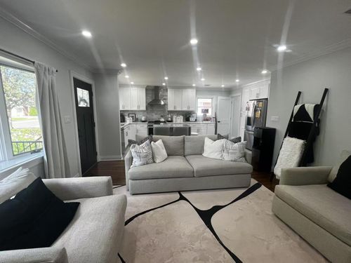 1052 Grand Blvd, Westbury, NY, 11590-5516 | Card Image