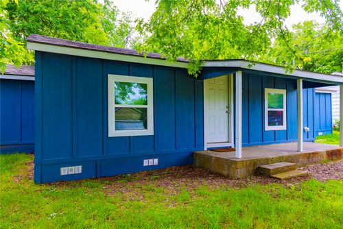 209 Pecan St, Whitesboro, TX, 76273-1821 | Card Image