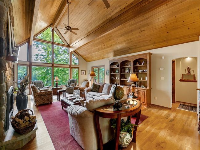 673 Lake Breeze Ln, House other with 4 bedrooms, 4 bathrooms and null parking in Salem SC | Image 19