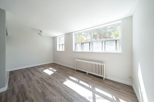 27-2035 Prospect St, Burlington, ON, L7R1Z2 | Card Image