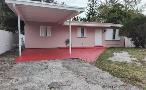 525 Nw 15th Ter, Fort Lauderdale, FL, 33311-8843 | Card Image