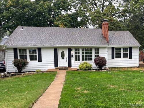 307 W Old Watson Road, Webster Groves, MO, 63119 | Card Image