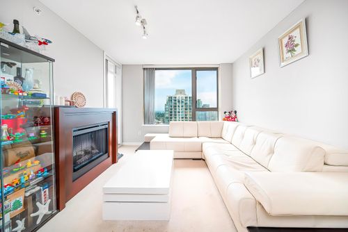 2701-7088 Salisbury Ave, Burnaby, BC, V5E0A4 | Card Image