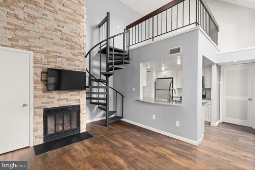 apt-96-14019 Vista Dr, LAUREL, MD, 20707-6808 | Card Image