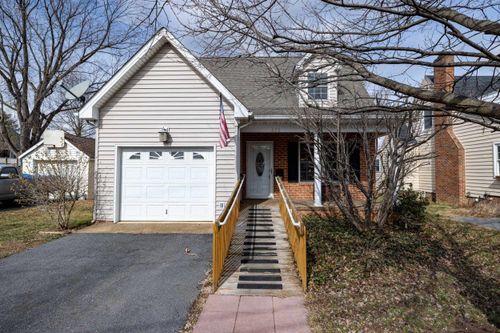 620 Mason St, DAYTON, VA, 22821-9716 | Card Image