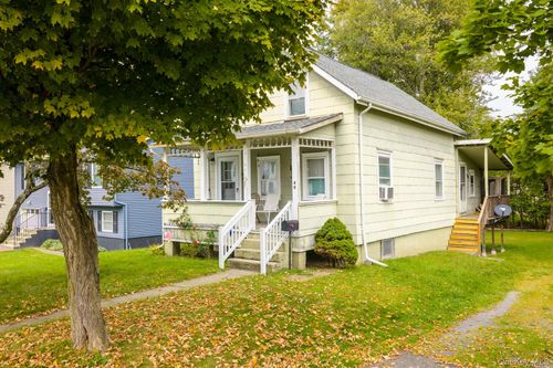 40 Sherman Ave, Walden, NY, 12586-1528 | Card Image