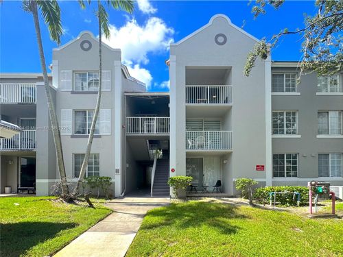 apt-304-620 Sw 111th Ave, Pembroke Pines, FL, 33025-6997 | Card Image