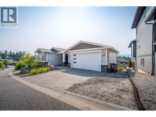 2420 Tallus Heights Dr, West Kelowna, BC, V4T3M2 | Card Image