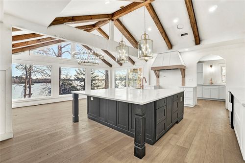 10041 Maughan Trl, Seneca, SC, 29672-6940 | Card Image