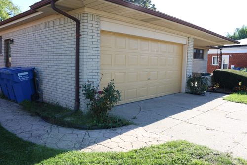 4878 Wolgast Dr, Warren, MI, 48092-2360 | Card Image