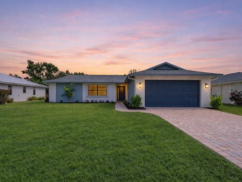 4423 Meadow Creek Cir, SARASOTA, FL, 34233-1806 | Card Image