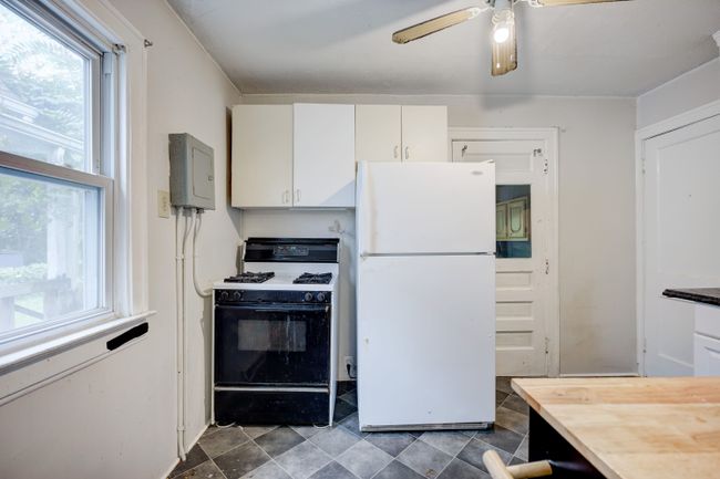 449 W Evelyn Ave, House other with 3 bedrooms, 2 bathrooms and null parking in Hazel Park MI | Image 8