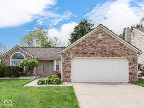 525 Buffalo Run Dr, Indianapolis, IN, 46227-2866 | Card Image