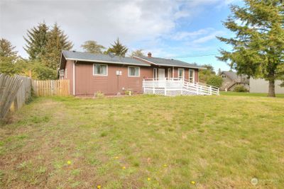 210 W Newell Avenue, House other with 4 bedrooms, 2 bathrooms and 2 parking in Westport WA | Image 3