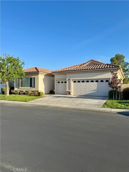 19533 Vermillion Ln, Apple Valley, CA, 92308-3649 | Card Image