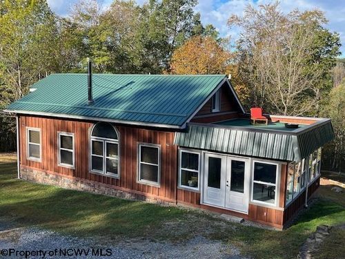 953 Tygart Junction Rd, Philippi, WV, 26416-7267 | Card Image