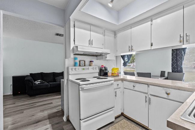 15629 Waverly St, Home with 4 bedrooms, 2 bathrooms and null parking in CLEARWATER FL | Image 25
