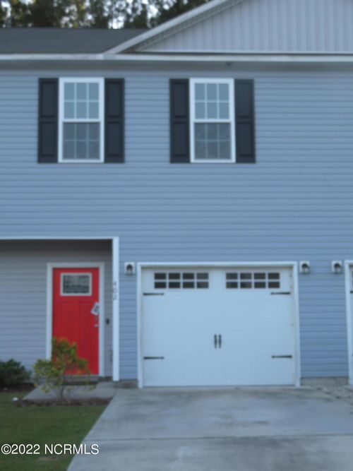 402 Kenan Loop, Jacksonville, NC, 28546-0117 | Card Image